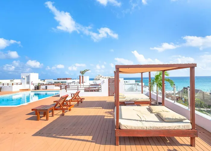 Beachfront Penthouse With 3 Bedrooms & Ocean View - Nubes * Playa del Carmen