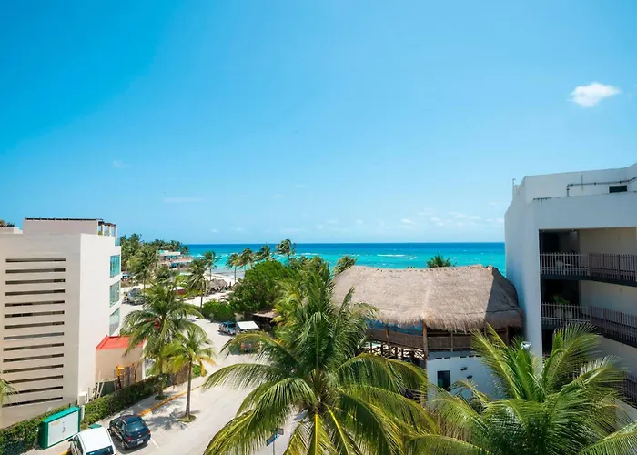 Beachfront Penthouse With 3 Bedrooms & Ocean View - Nubes * Playa del Carmen