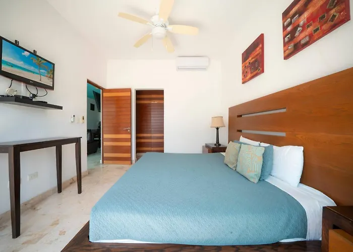 Beachfront Penthouse With 3 Bedrooms & Ocean View - Nubes *