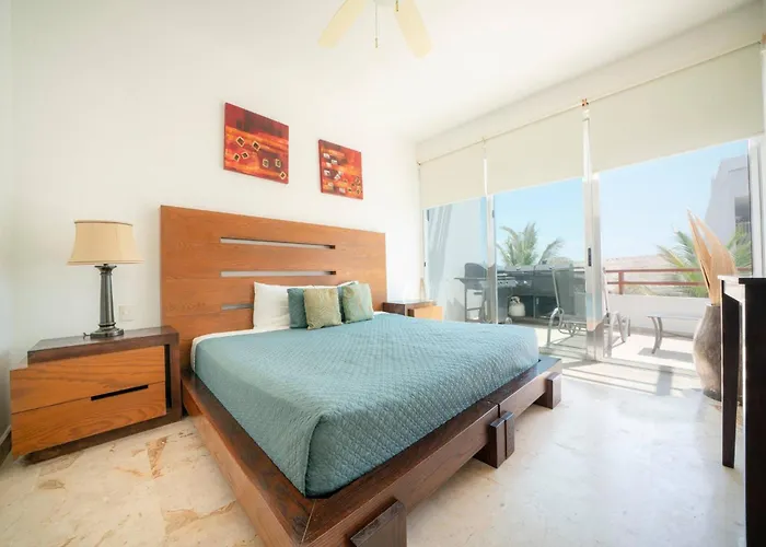 Beachfront Penthouse With 3 Bedrooms & Ocean View - Nubes * Playa del Carmen
