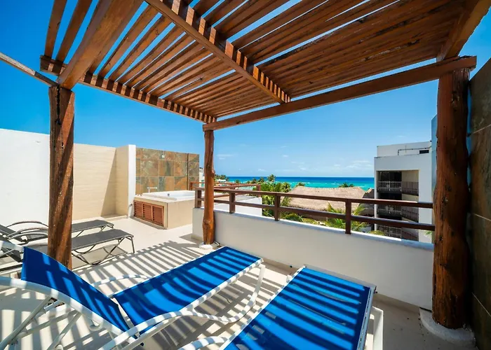 Hébergement de vacances Beachfront Penthouse With 3 Bedrooms & Ocean View - Nubes Playa del Carmen